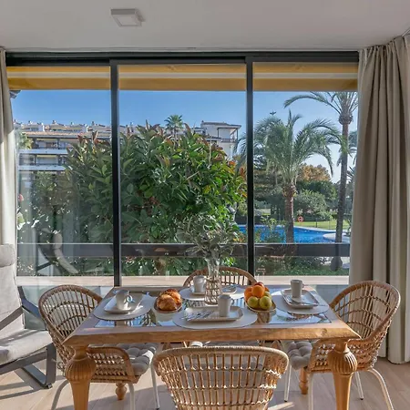 ✺fenomenal Estudio En Milla De Oro✺piscina✺parking Lägenhet